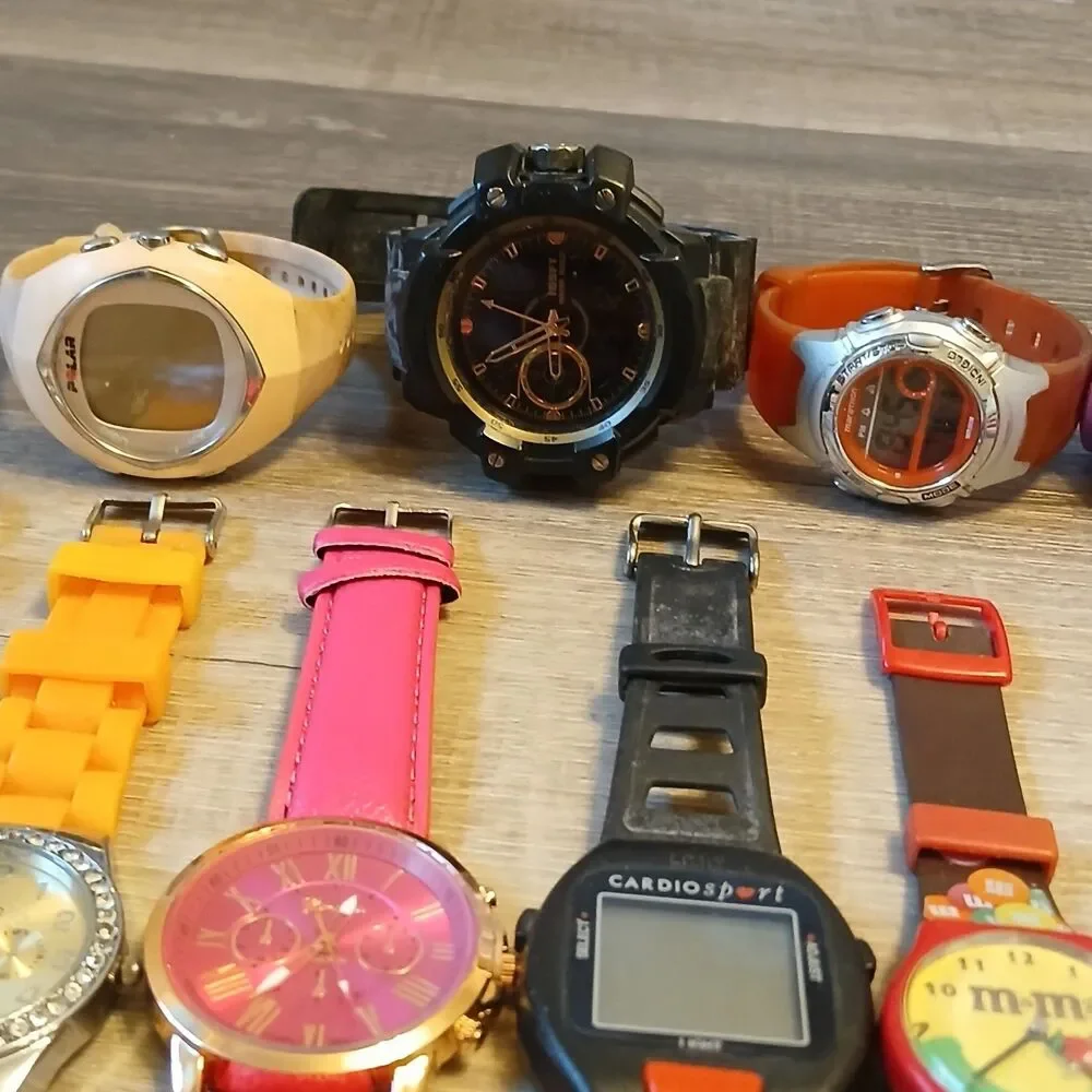 Watch Lot of 50+ Mixed Brands Vintage & Modern Parts/Repair/Craft Untested - A9